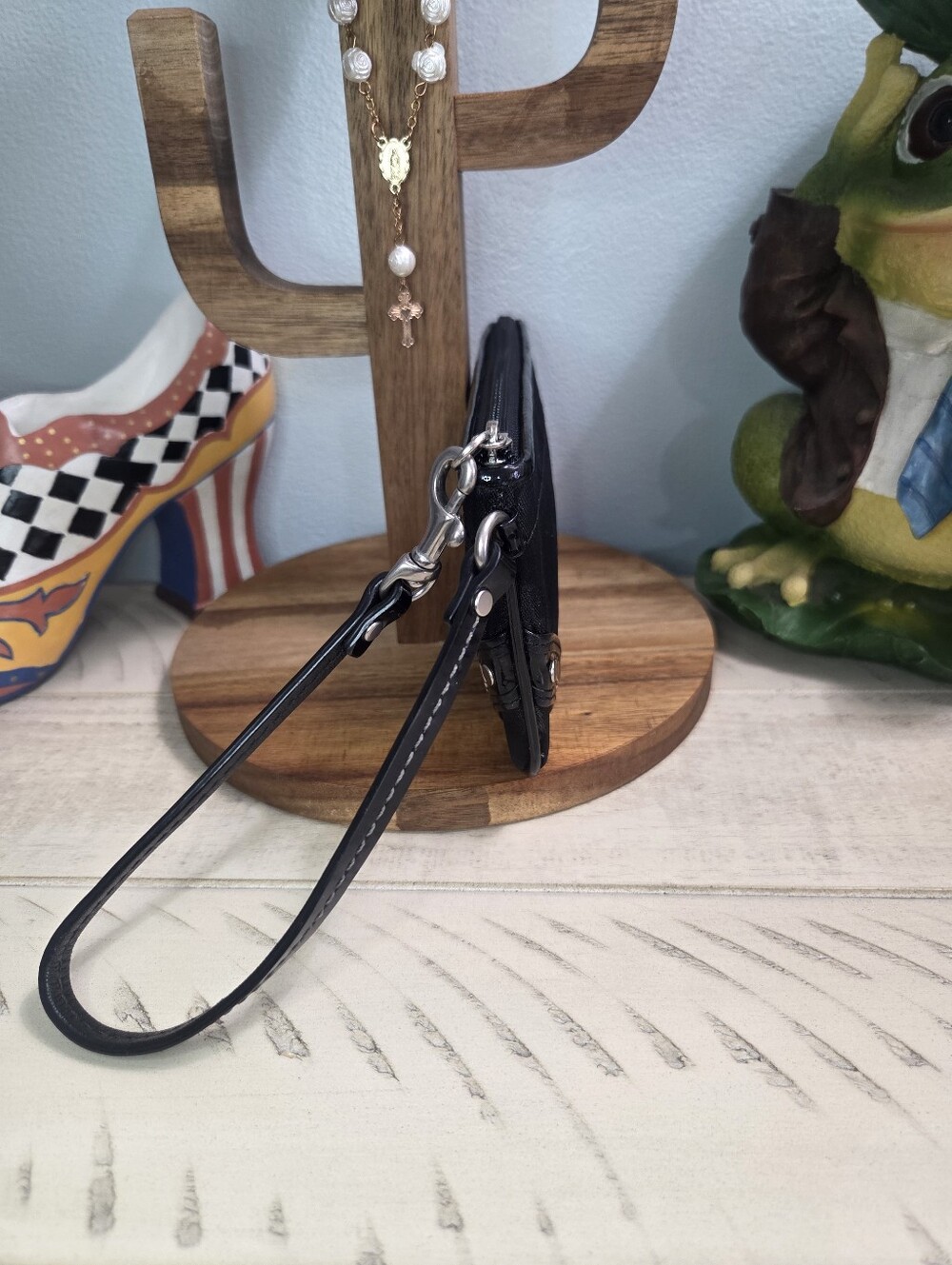 Coach Large Lurex Signature Wristlet Clutch, Black- LN IN EC - Picture 6 of 13